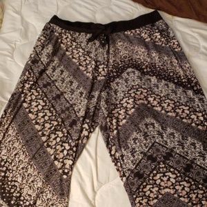 Flower pattern pants